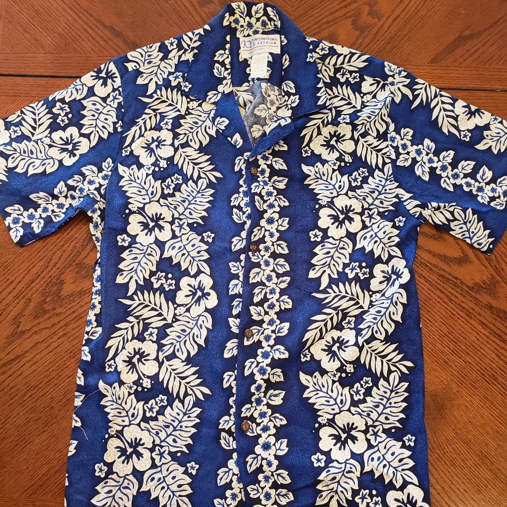 Hawaiian Mens botton down short sleeve shirt